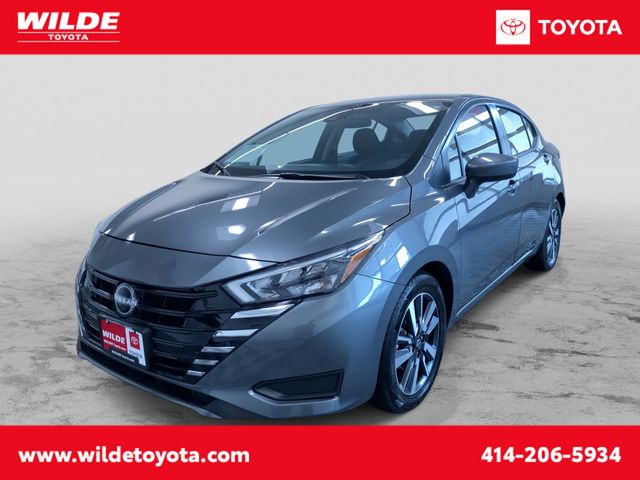 Gray (Gun Metallic) 2025 Nissan Versa Sedan Front-Wheel Drive Continuously Variable Transmission