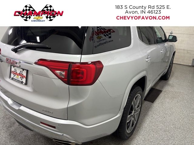 2019 GMC Acadia Denali photo