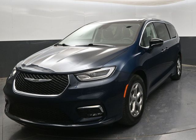  2024 Chrysler Pacifica Limited FWD   