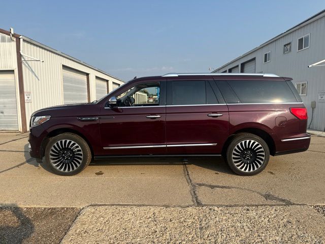 2018 Burgundy Lincoln Navigator L Black Label 4X4 SUV