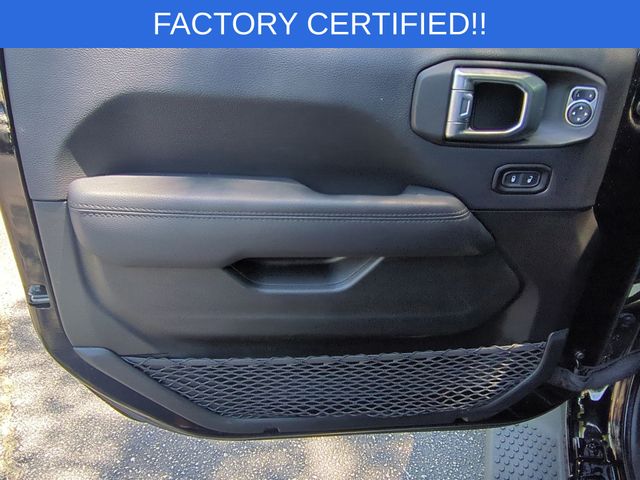 Used 2022 Black Jeep Unlimited Sahara Altitude image 12