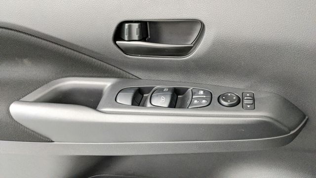 2025 Nissan Kicks Play