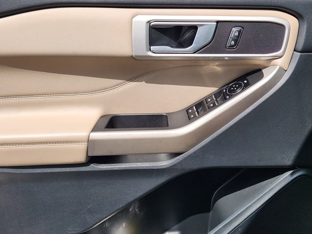 2023 Agate Black Metallic Ford Explorer XLT RWD SUV