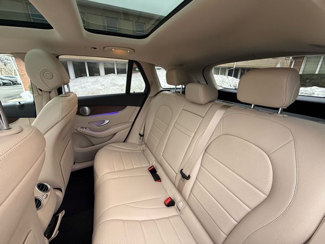 2021 Mercedes-Benz GLC