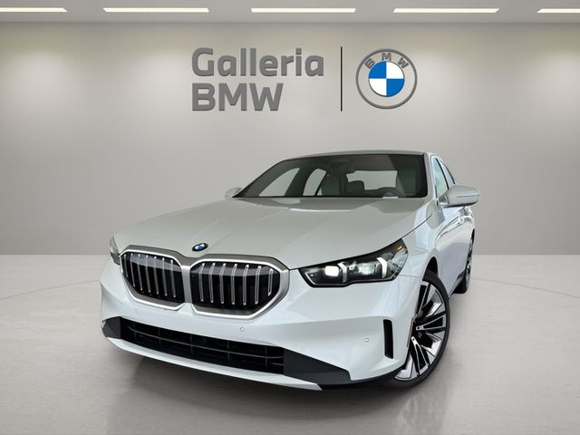 2025 BMW 5 Series 530i's photo