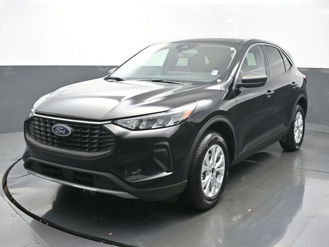 Black Metallic 2024 Ford Escape SUV / Crossover All-Wheel Drive 8-Speed Automatic