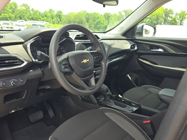 2023 Chevrolet TrailBlazer LT:C02688