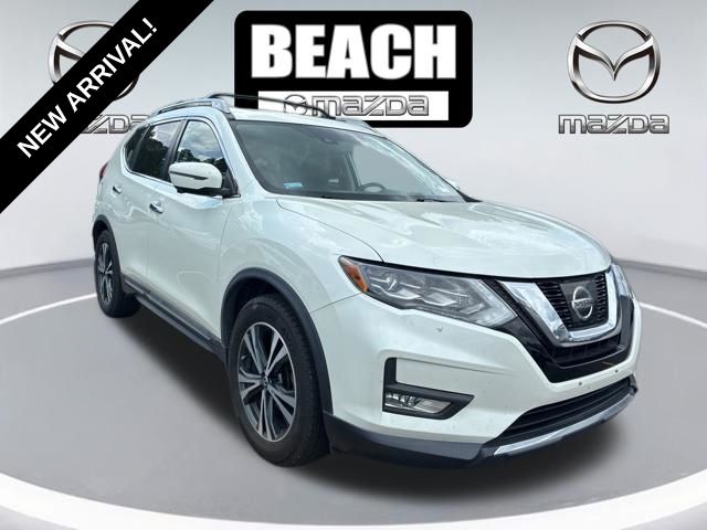 Pearl White 2017 Nissan Rogue SUV / Crossover Front-Wheel Drive Continuously Variable Transmission