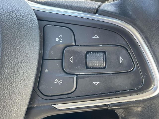 Used 2021 Blue Buick Select image 21