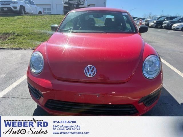 2018 Volkswagen Beetle 2.0T S Hatchback FWD