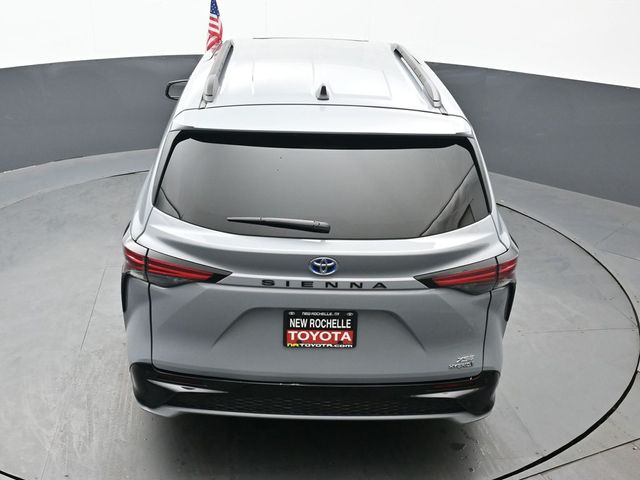 2023 Toyota Sienna XSE 41