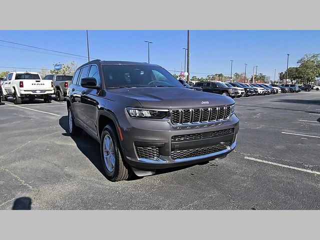 2026 Jeep Grand Cherokee L Laredo 4x2