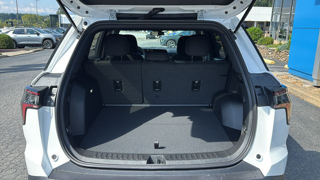 new 2026 Chevrolet Equinox car, priced at $30,735