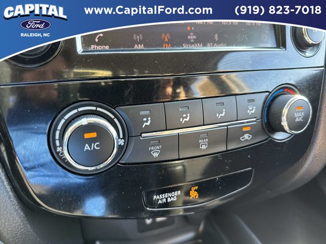Used 2019 Silver Nissan S image 29