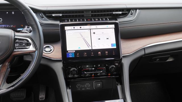 2025 Jeep Grand Cherokee L Summit - Photo 17