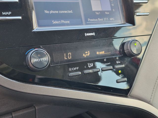 2020 Toyota Camry - Image 23