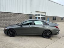 New 2026 Gray Hyundai SE image 5