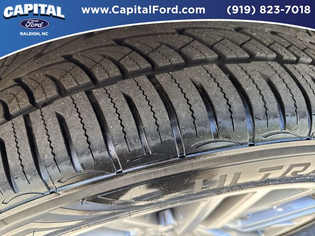 Used 2023 White Ford Platinum image 14