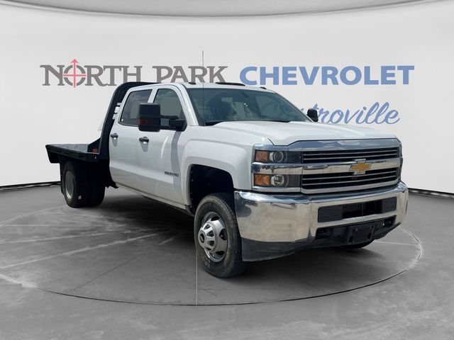 Summit White 2018 Chevrolet Silverado 3500HD Pickup Truck 4X2 6-Speed Automatic Overdrive