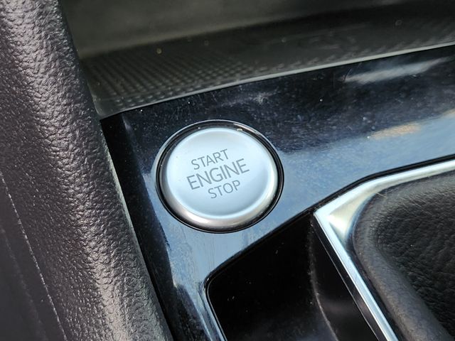 2022 Volkswagen Taos 1.5T SEL  at DeMontrond Auto Country