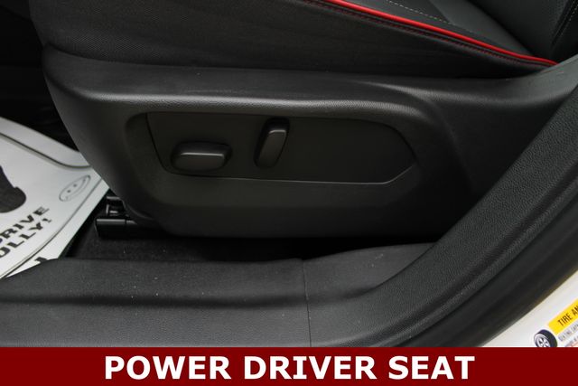 Used 2023 White Buick Essence image 3