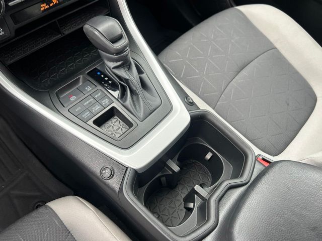 2023 Toyota RAV4 XLE - Photo 28