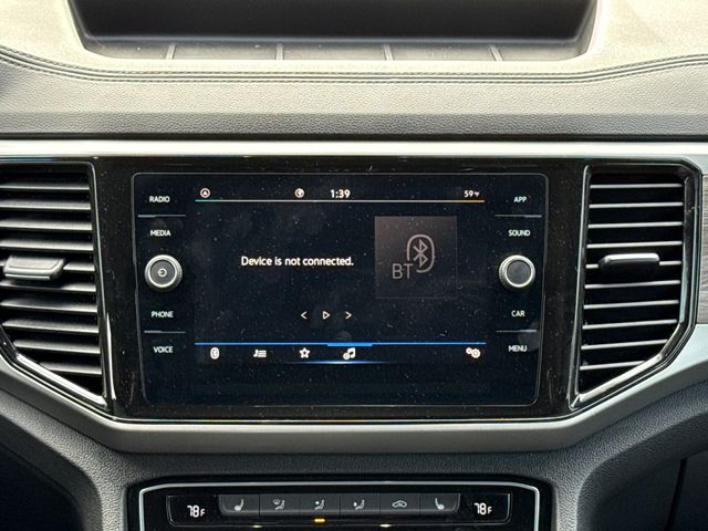 Used 2023 Silver Volkswagen 2.0T SE w/Technology image 12