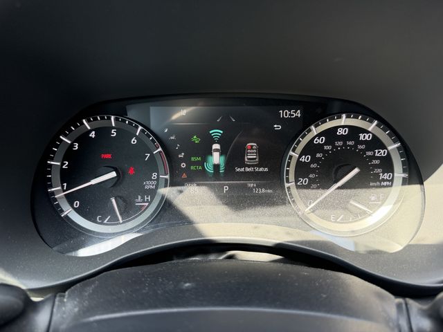 2021 Toyota Highlander XLE White at Don McGill Toyota