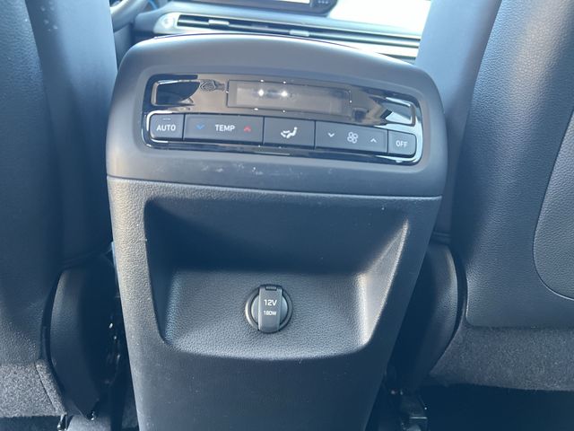 Used 2025 White Hyundai SEL image 39