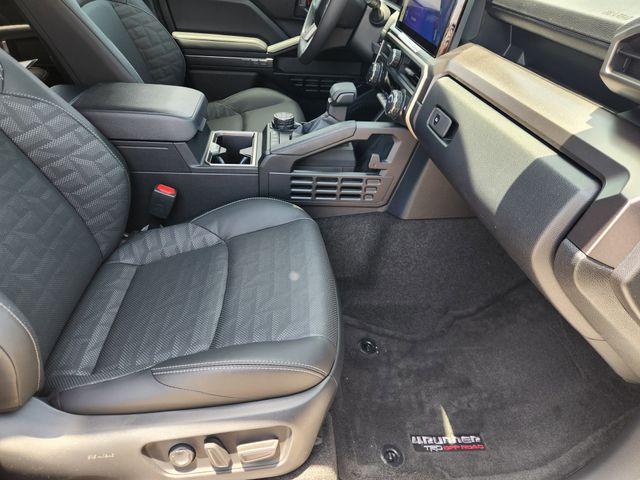 2026 Toyota 4Runner i-FORCE MAX Hybrid TRD Off Road Premium - 10
