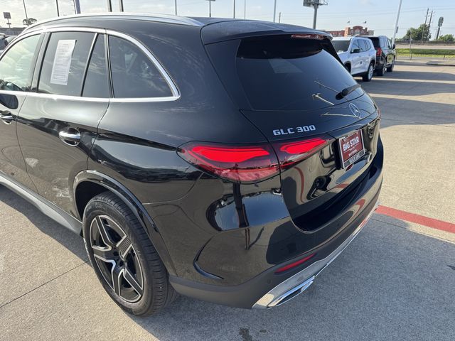 2025 Mercedes-Benz GLC GLC 300 - 6