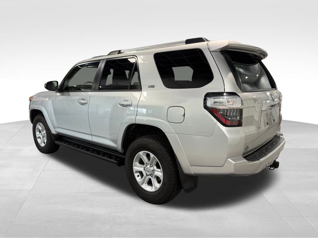 2022 Toyota 4Runner SR5 Premium - 4