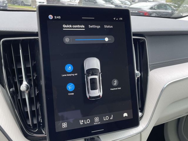 New 2026 White Volvo T8 Ultra image 27