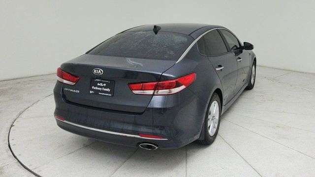 2016 Kia Optima LX Green at Autostrade