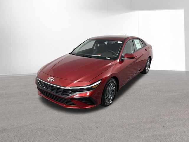 Used 2025 Hyundai Elantra Hybrid For Sale in Indianapolis, IN