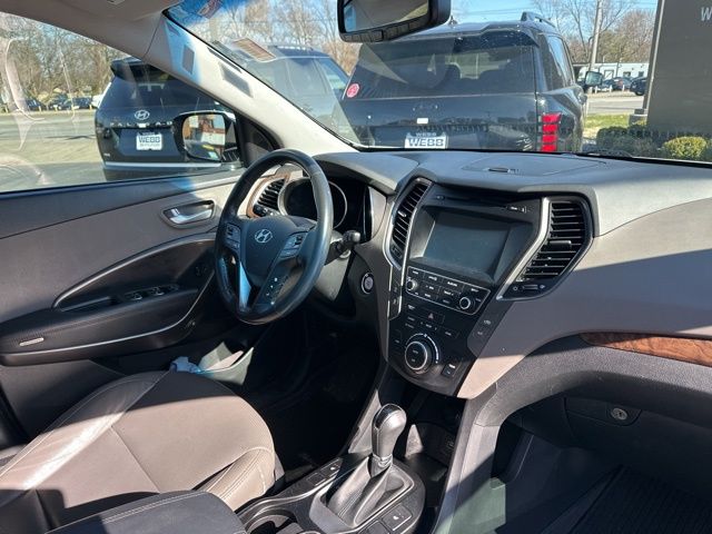 Used 2018 White Hyundai 2.4 Base image 35