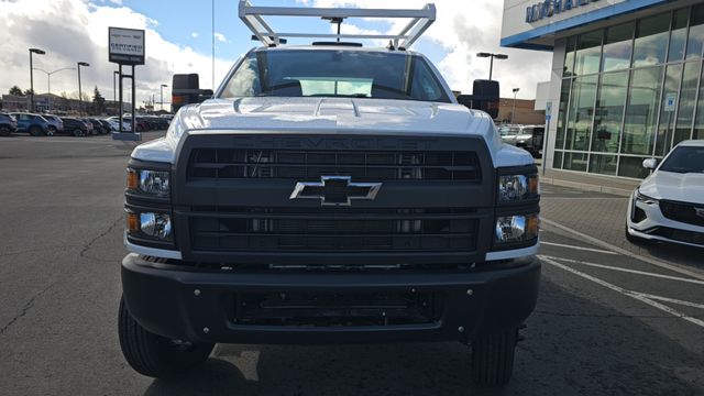 2023 Chevrolet Silverado 4500HD Work Truck 3