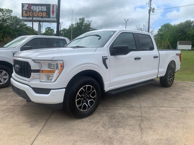 Oxford White 2022 Ford F-150 XL SuperCrew 4WD Pickup Truck Four-Wheel Drive Automatic
