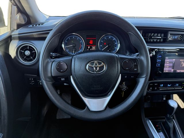 2018 Toyota Corolla LE 12