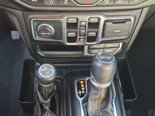 Used 2022 Silver Jeep Unlimited Sahara High Altitude image 24