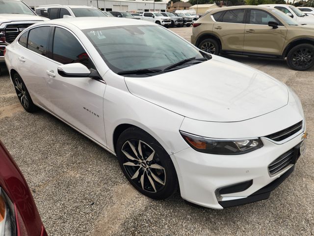 White (Iridescent Pearl Tricoat) 2018 Chevrolet Malibu Sedan Front-Wheel Drive 6-Speed Automatic