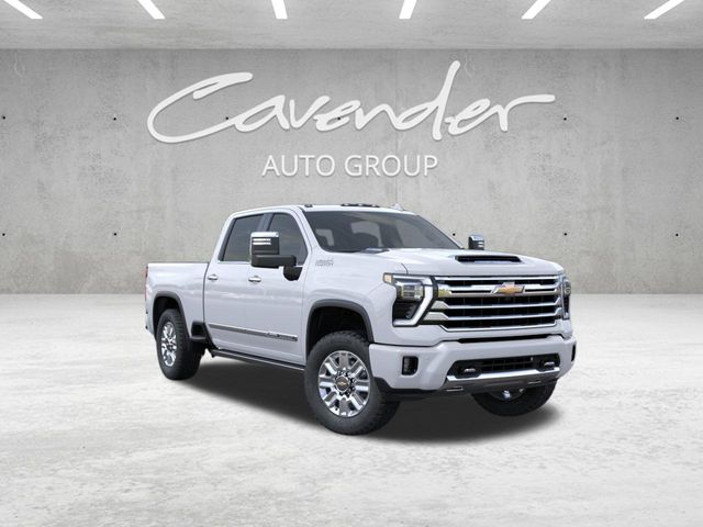 Polar White Tricoat 2026 Chevrolet Silverado 2500HD Pickup Truck Four-Wheel Drive Automatic