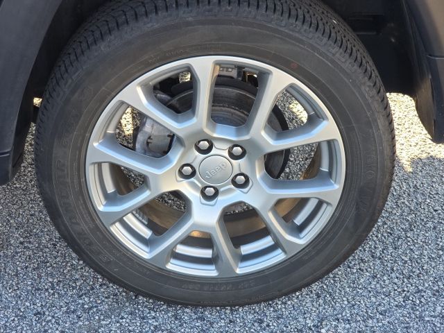 Photo of 2022 Jeep Compass Latitude Lux in Dallas, GA - 11,  2022 Jeep Compass Latitude Lux:B01943