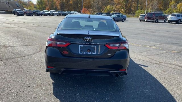 2022 Toyota Camry SE 7