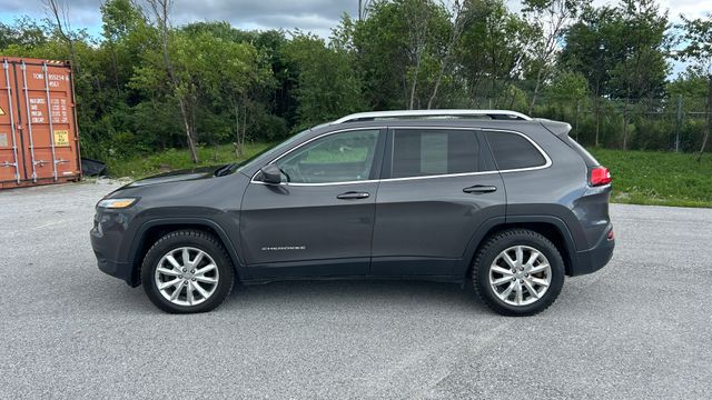 Used 2016 Jeep Cherokee SUV