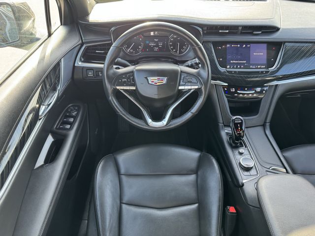 2025 Cadillac XT6 Premium Luxury - 9