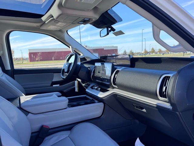 2025 Ford Expedition Active MAX