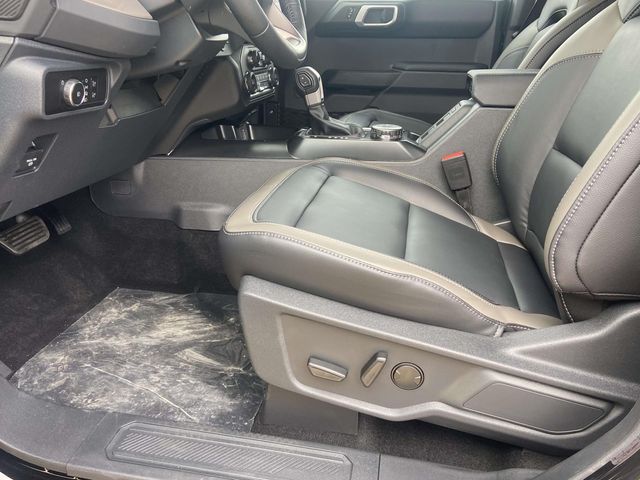 New 2026 Black Ford Outer Banks image 10