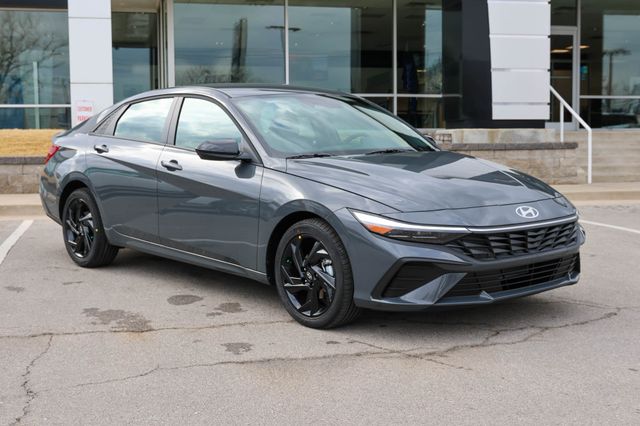 Ecotronic Gray 2026 Hyundai Elantra SEL Sport Premium FWD Sedan Front-Wheel Drive Continuously Variable Transmission