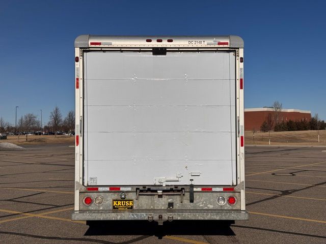 2008 Ford E-450 Cutaway 